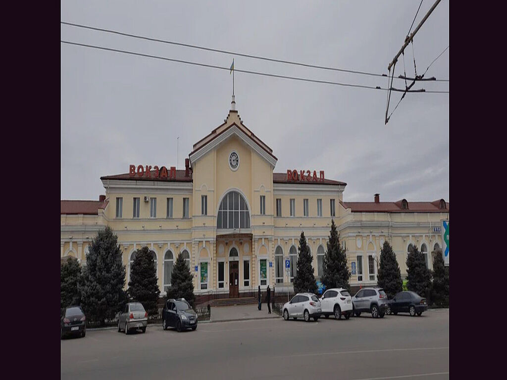 Kherson railway station