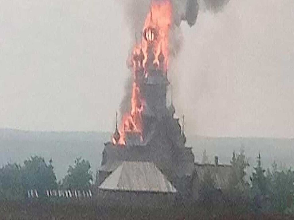 Russian artillery shelled Sviatogorsk Lavra: Vsekhsviatsk skete burned down