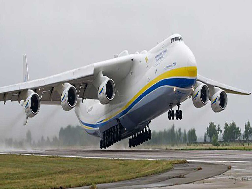 30 years of the world's largest aircraft An-225 "Mriya".