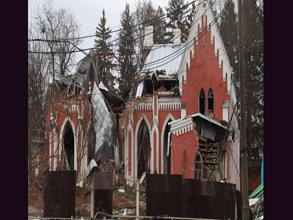 Destruction after the Russian shelling