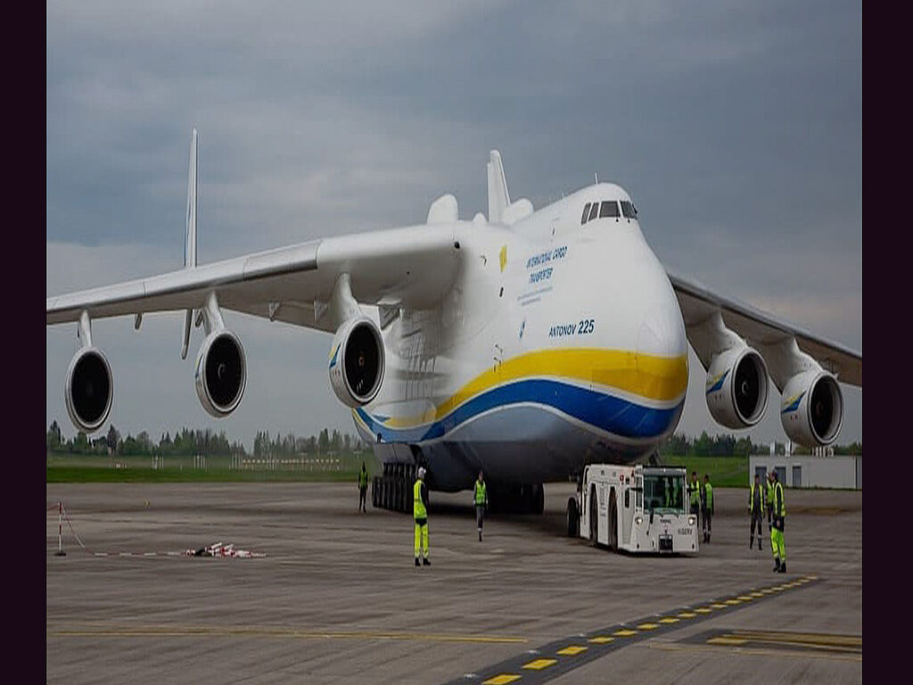 The AN-225 is the largest aircraft in the world