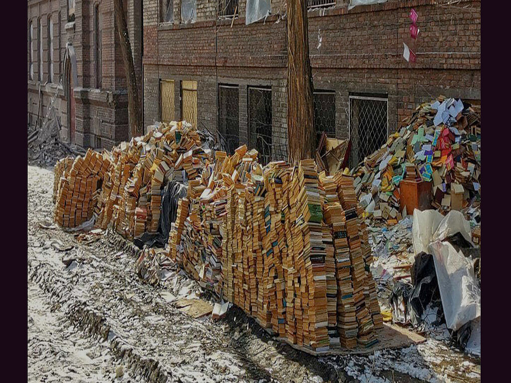 Rashists destroy unwanted Ukrainian literature