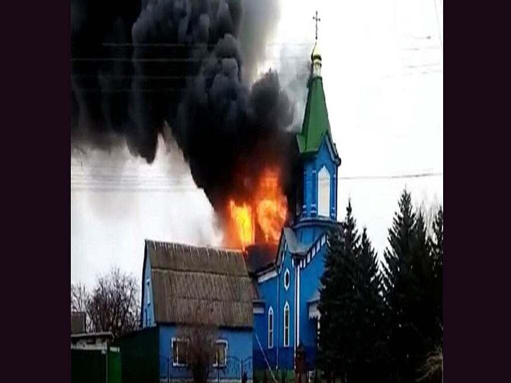 Incendie après un bombardement russe