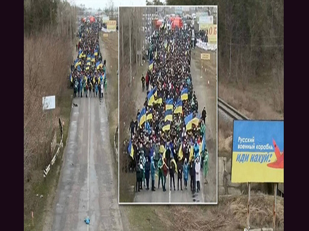 People block roads where Russian equipment will be used