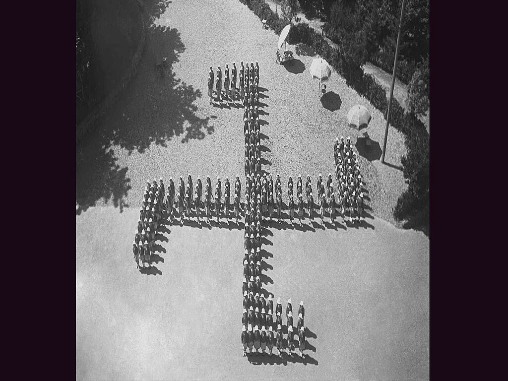 A formation in the form of a swastika