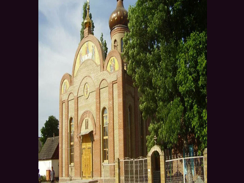 Foto der Kirche vom Eingang aus