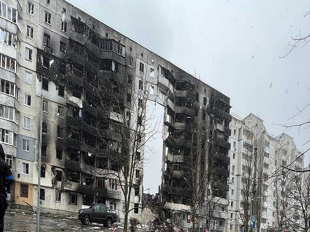 Бородянка - знищені будинки та тіла під завалами