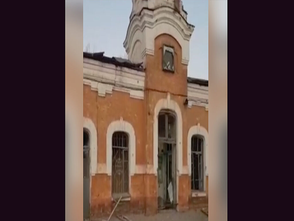 On the morning of 16 March 2022, Russian troops bombed civilian objects in Zaporizhzhia. The missile attack damaged the facades, windows and roof of the historic building of the old Zaporizhzhia II railway station. 