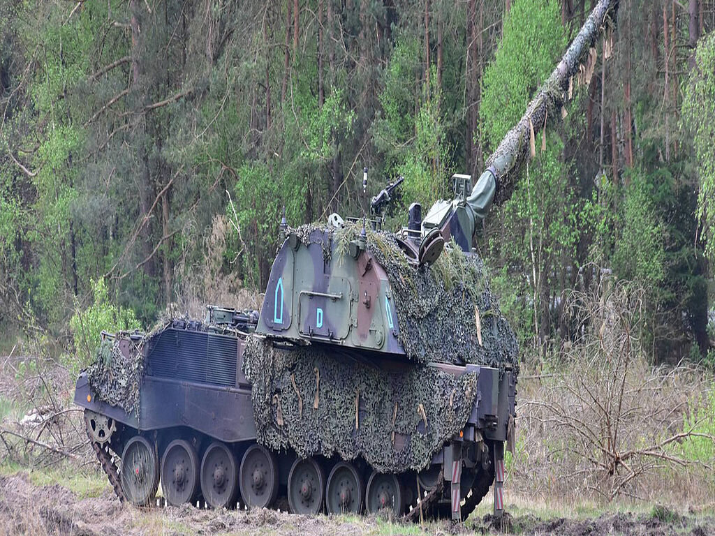 "PZH-2000" in Kampfstellung auf dem Territorium der Ukraine