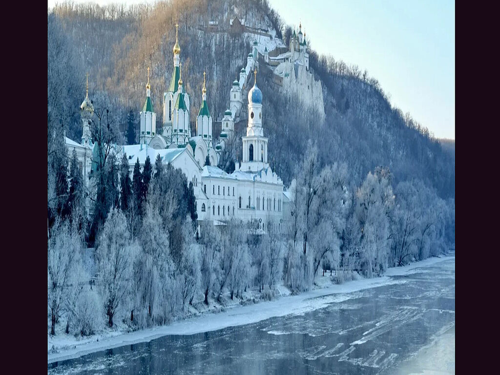 La Laure de Sviatogorsk en hiver