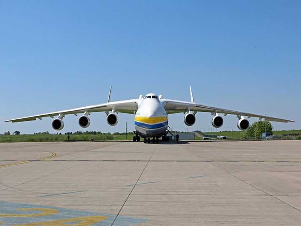 30 years of the world's largest aircraft An-225 "Mriya".