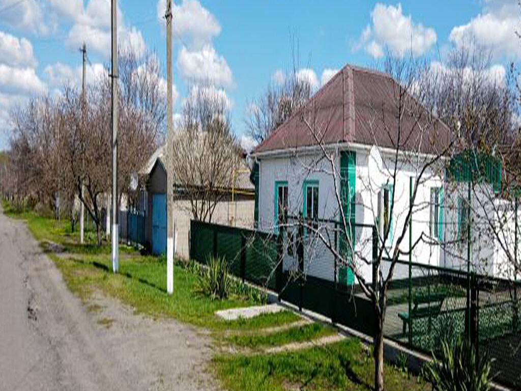 Une rue du village de Chapline