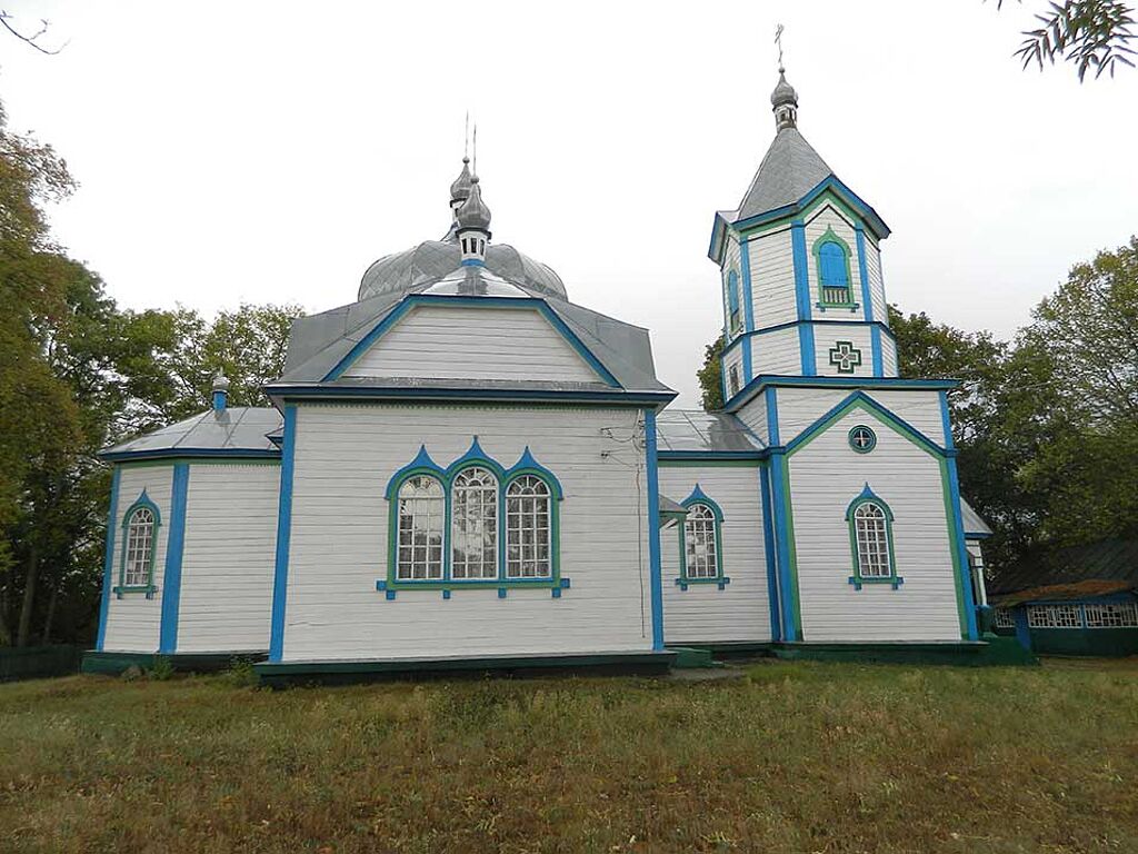 Église (Pokrovskaya) de la Nativité de la Sainte Vierge Marie dans le village de Vyazovka. Construit en 1862. En bois, sur une fondation en pierre.